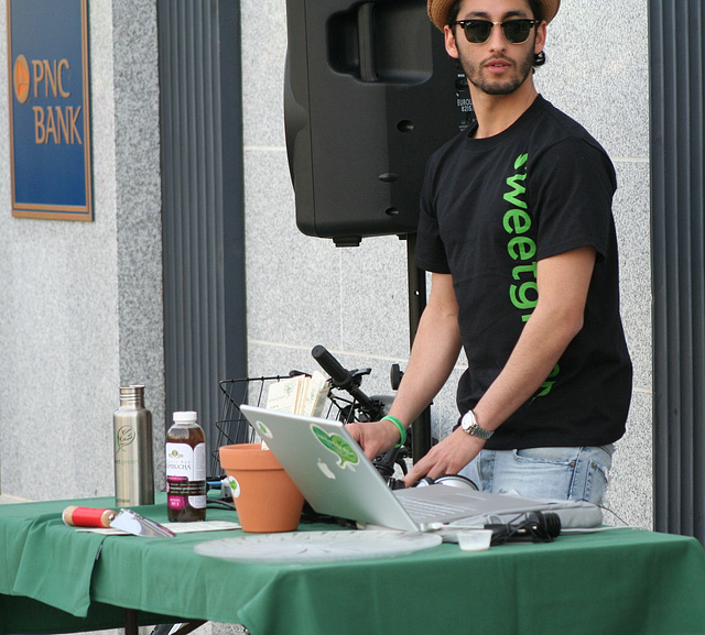 22.SweetGreen.DupontCircle.WDC.18Apr09