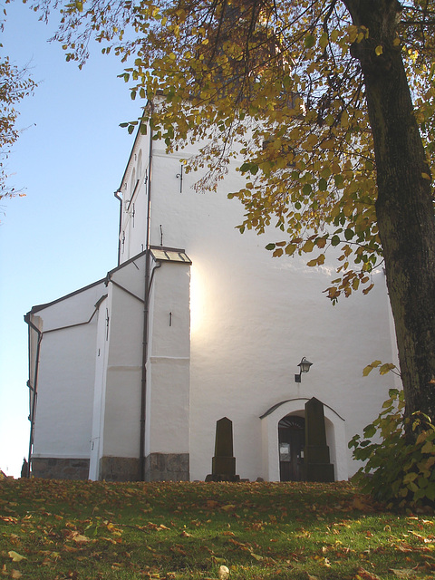 Laholms kirka ( Church & cemetery) - Église et cimetière