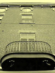 Architecture ancienne sur la rue principale /Main street old architecture - Dans ma ville / Hometown.  3 février 2009- Vintage /  photo ancienne