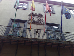 Pamplona: detalle de fachada en C/ Mayor.