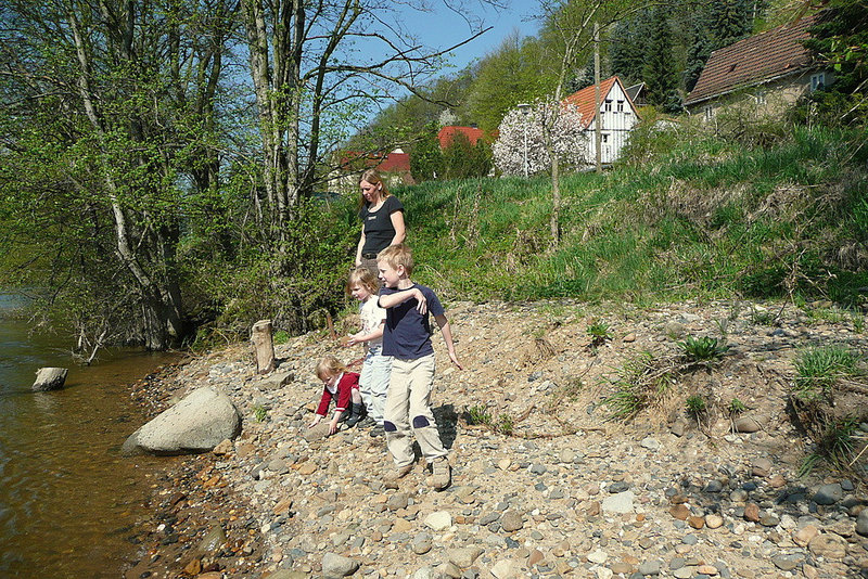 Ostern 2009 vor meinem Hause - antaû mia domo - devant ma maison