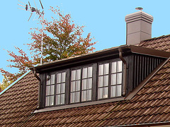 Maison /  House  No-50.   Båstad -  Suède  /  Sweden.  21-10-2008 - Ciel bleu ajouté