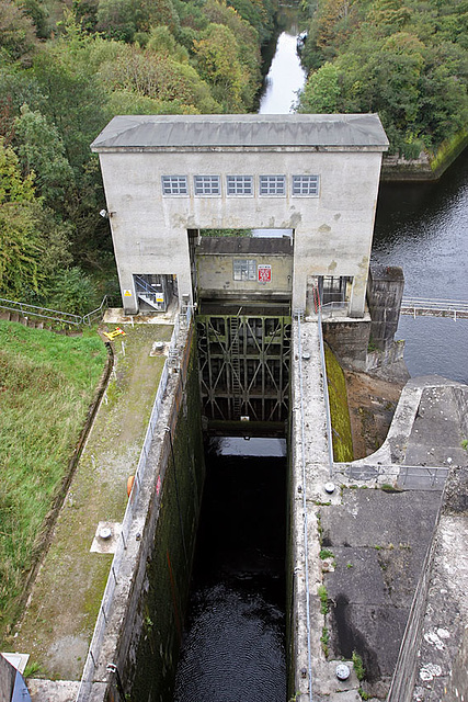 Deep lock