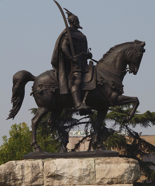 Tirana- Skanderbeg