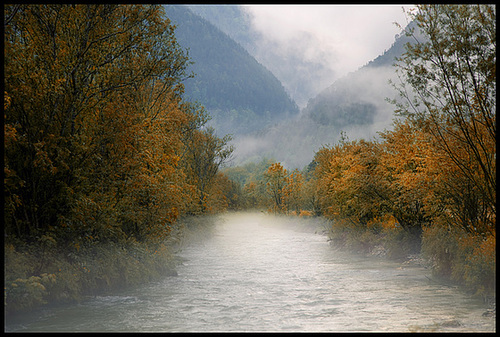 misty river......