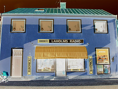 Laholms radio /   Laholm - Suède /  Sweden.   25 octobre 2008 -  Effet de négatif