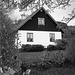 Maison suédoise dans un coin paisible -  Black & White swedish house - Båstad  / Sweden - Suède.   21-10-08 N & B