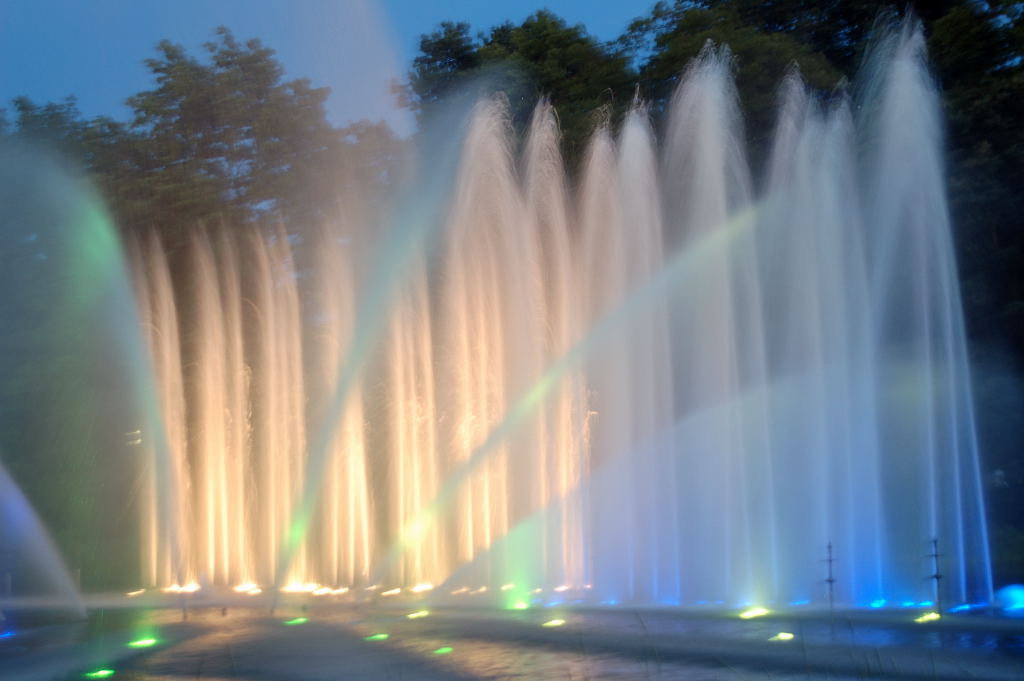 Wasserlichtspiele128