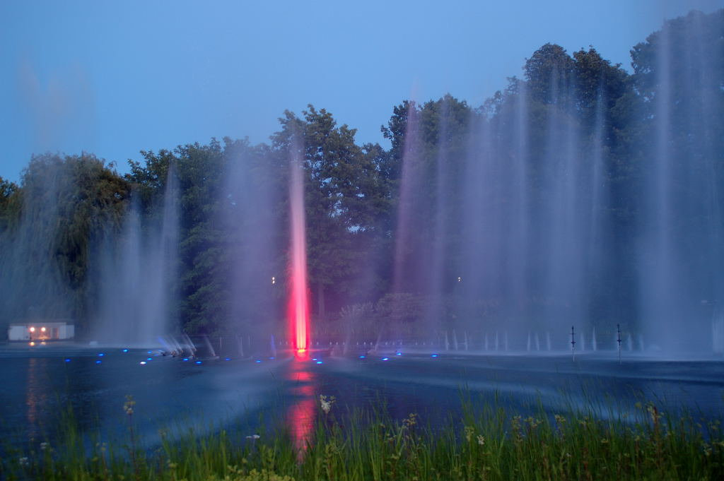 Wasserlichtspiele138