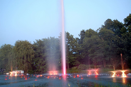 Wasserlichtspiele60