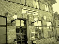 Gare de Ängelholm train station / Suède - Sweden  /  23 octobre 2008- En photo ancienne / Vintage