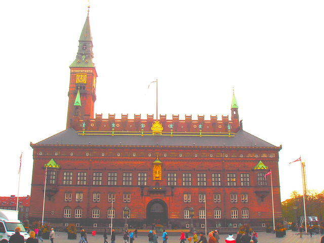 12h23 on the Copenhagen downtown big clock - 20-10-2008 - Couleurs ravivées