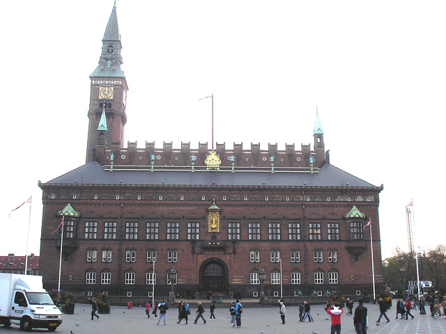 12h23 on the Copenhagen downtown big clock - 20-10-2008