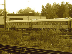 Duo de wagons bleus / Blue wagons duo  -  Ängelholm /  Suède / Sweden  - 23 octobre 2008 / Sepia