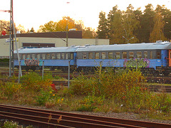 Duo de wagons bleus /   Blue wagons duo  -  Ängelholm /  Suède / Sweden  -  23 octobre 2008