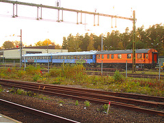 Duo de wagons bleus /   Blue wagons duo  -  Ängelholm /  Suède / Sweden  -  23 octobre 2008