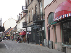 Scène de rue commerciale à la suédoise /  Direkt optik scenery  -   Helsingborg  /  Suède - Sweden.  22 octobre 2008