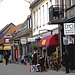 Scène de rue commerciale à la suédoise /  Direkt optik scenery  -   Helsingborg  /  Suède - Sweden.  22 octobre 2008 -  Postérisée
