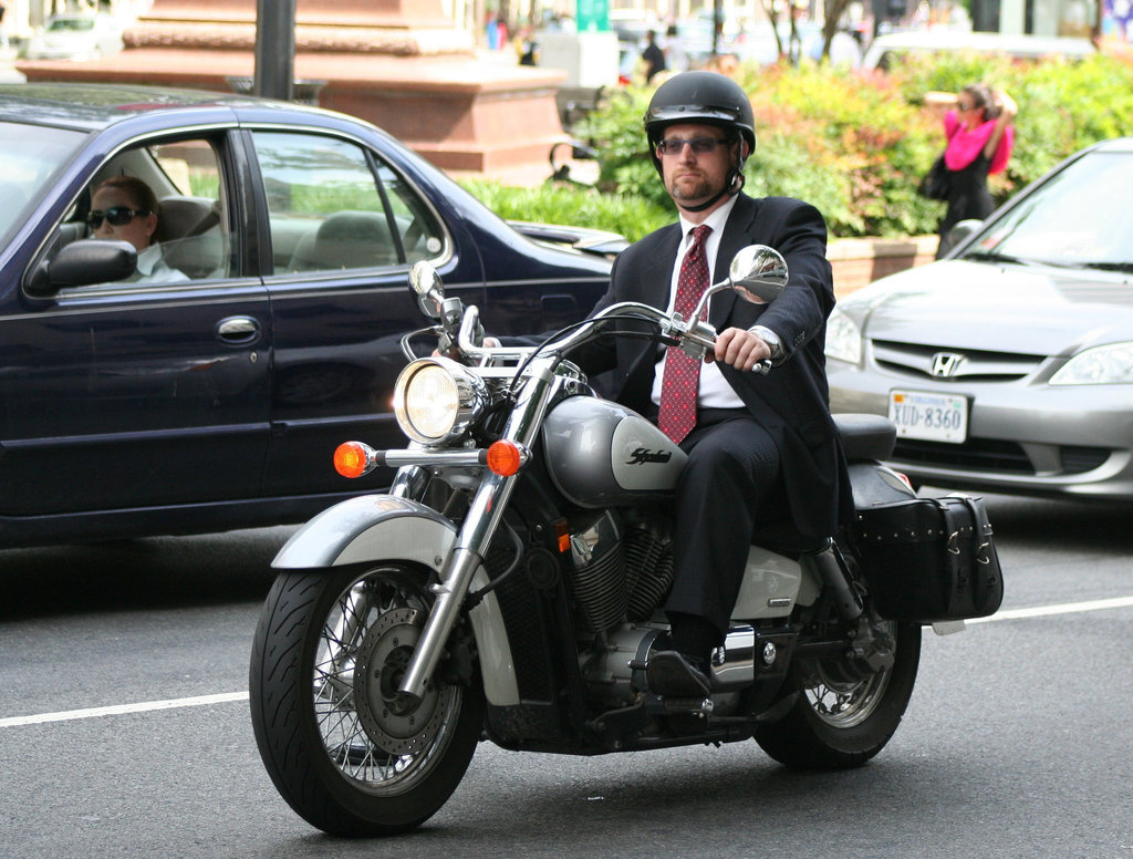 01a.Motorcycle.Suit.18N.NW.WDC.22May2009