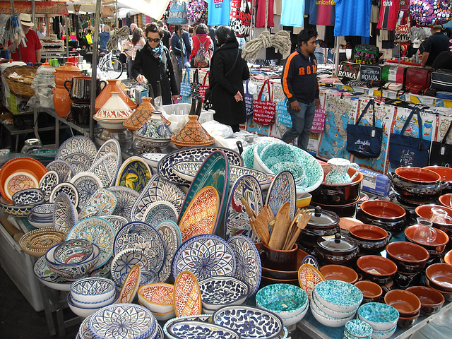 Ceramiche al mercato