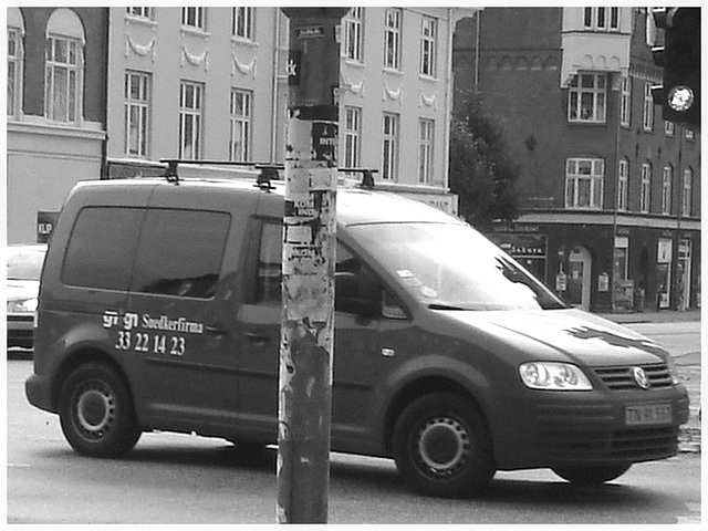 Camion rouge sur Copenhague !  20 octobre 2008 - B & W