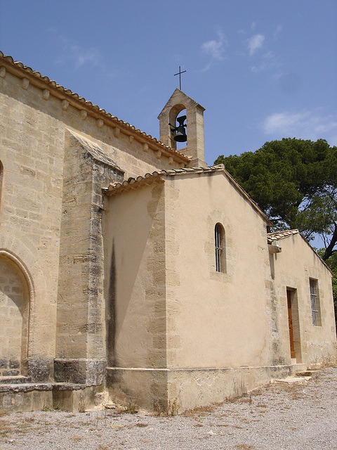 La Barben - Eglise St sauveur 01