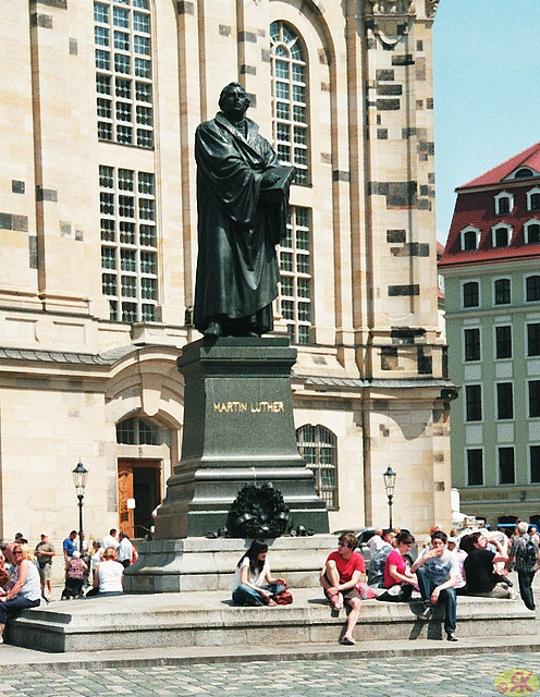 2009-05-20 06 Dresden, Neumarkt, Luther-Denkmal