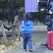 Petite Princesse en bleu / Secutitas bevakning  pretty little girl in blue -  Gare de Båstad train station  /  Suède - Sweden.  23-10-2008