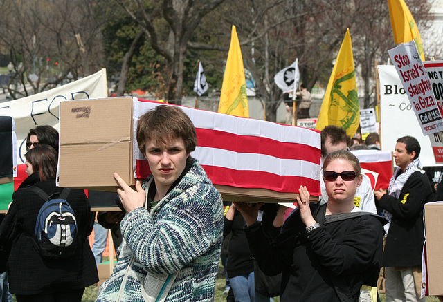 01.Assemblance.MarchOnThePentagon.WDC.21March2009