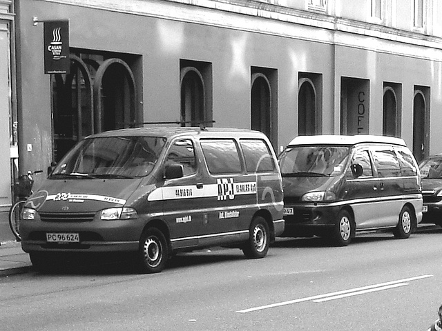 Camion bleu APJ  - Copenhague  / 20 octobre 2008-  B & W