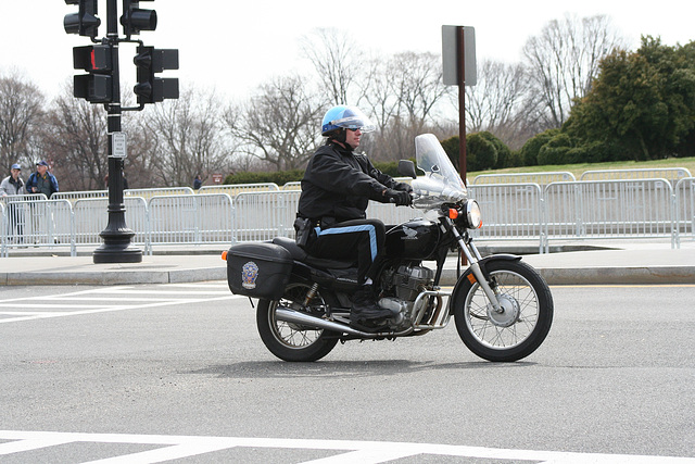 12.Assemblance.MarchOnThePentagon.WDC.21March2009