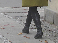 Arkitekter readhead Lady in sexy boots - Copenhagen / October 20th 2008