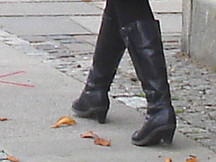 Arkitekter readhead Lady in sexy boots - Copenhagen / October 20th 2008