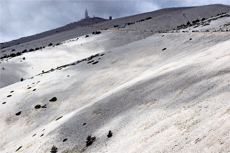 et glorieux,      le Ventoux