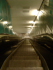 Rolltreppe U2 Messehallen