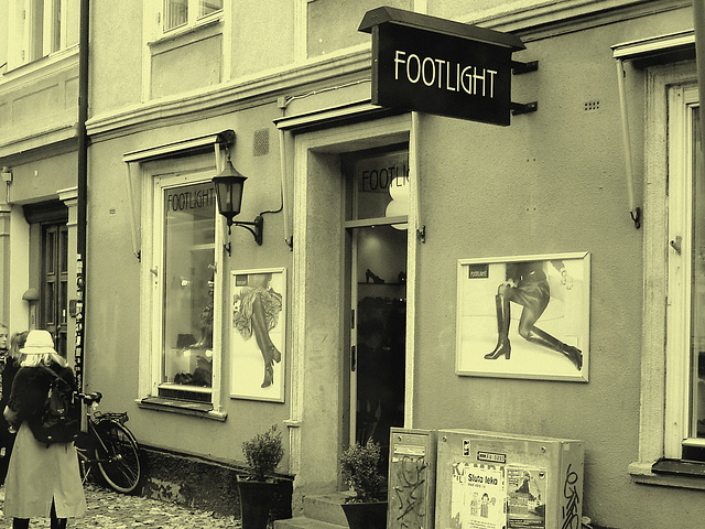 Façade podoérotique / Footlight store podoerotic façade  -  Helsingborg / Suède - Sweden.  22 octobre 2008  À l'ancienne