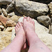Pieds sur roches de mon amie Christiane / My friend Christiane's sexy feet on rocks- La couronne