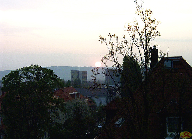 2009-04-10 4 sunleviĝo - Sonnenaufgang