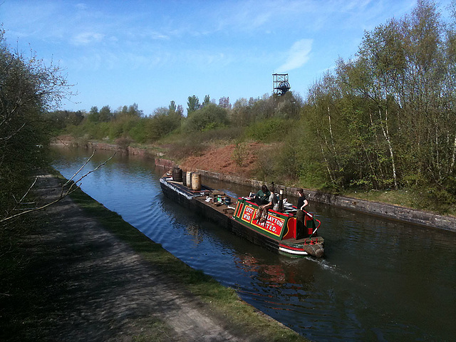 The tarboat and the pit