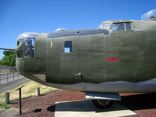 Consolidated B-24M Liberator (2950)