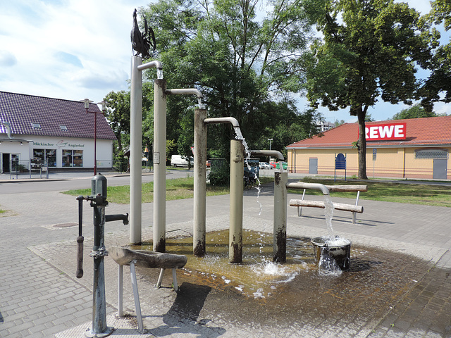 Brunnen in Bestensee