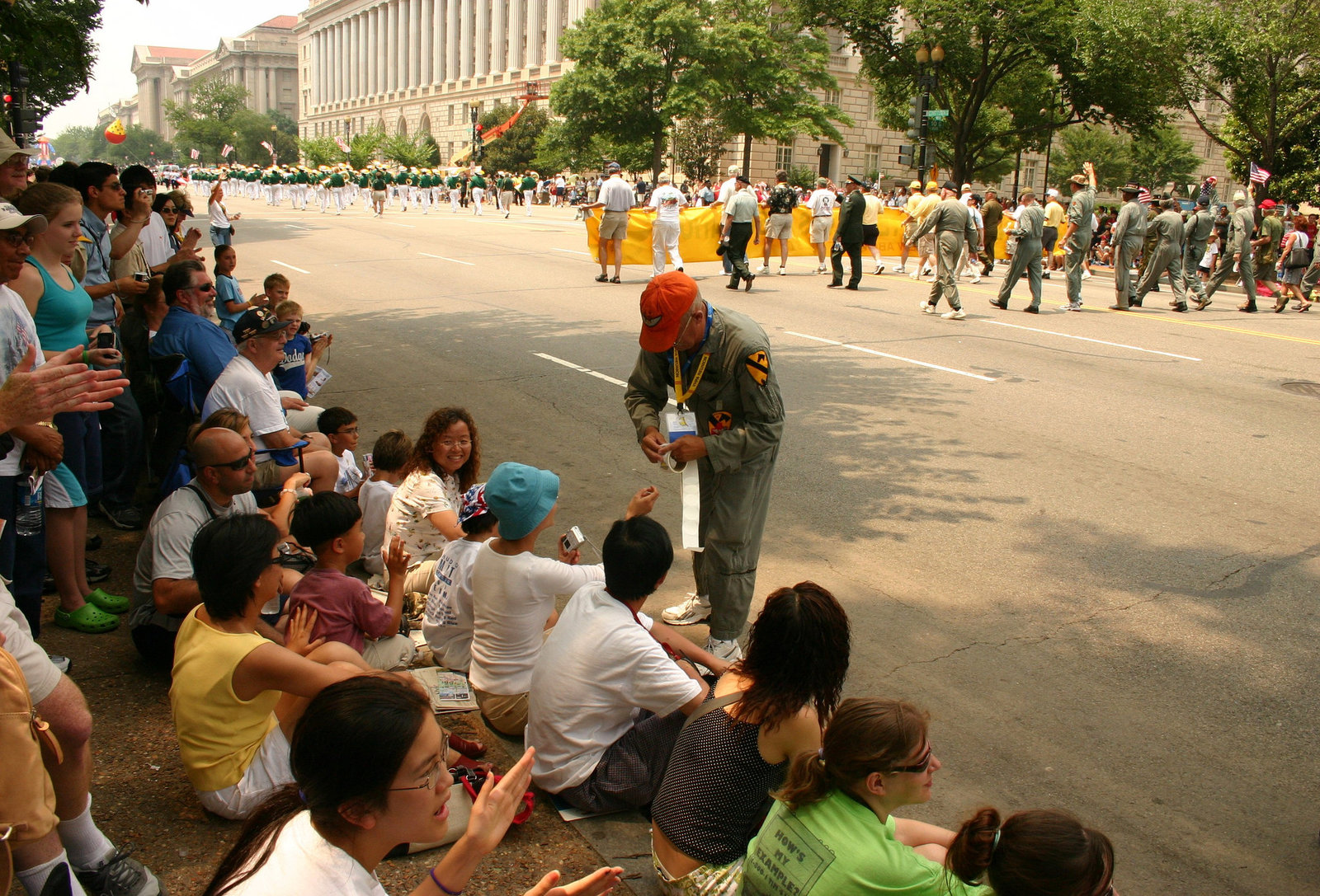 194.IndependenceParade.WDC.4jul06