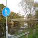 Pont et reflet de rivière - Bridge and river reflection
