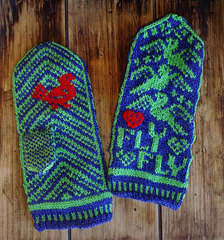 Bird in the Hand mittens for Siobhan