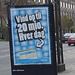 Wind op till 20 mio hver dag blue sidewalk sign -  Copenhague . 20-10-2008