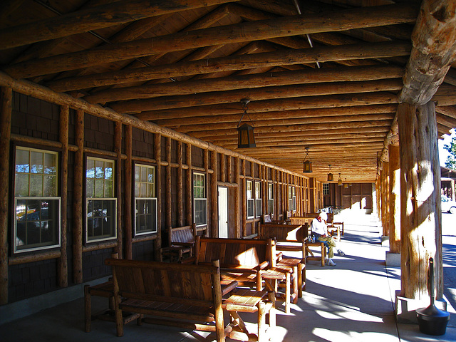 Old Faithful Lodge (3914)