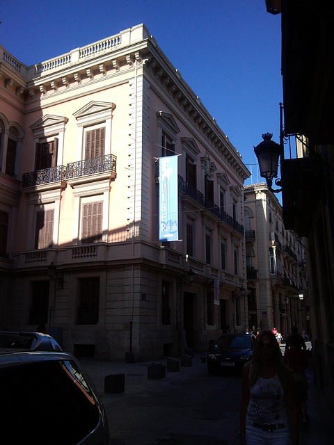 Valencia: edificio en la calle Caballeros.