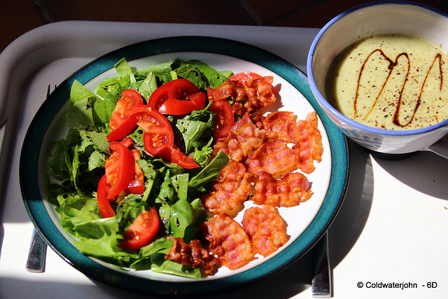 Lunch in the summer sunshine!