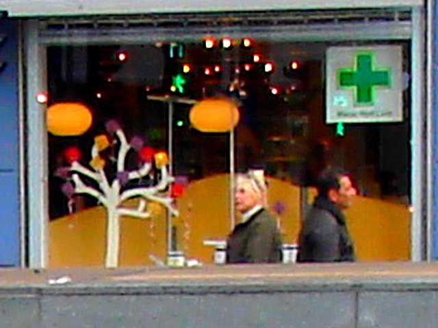 La zone Matas / Matas corner  -  Copenhague.  20 octobre 2008 -  Recadrage original avec couleurs ravivées