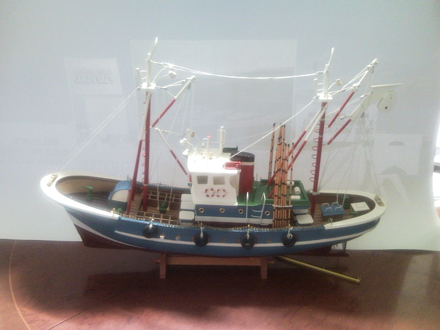Maqueta de atunero.